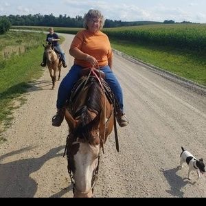 Meet your Posher, Cindy